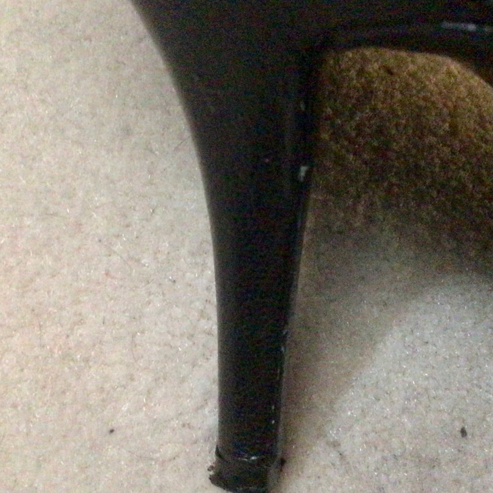 MK! The perfect pump!  Modest 3”heel Beautiful - Picture 5 of 15